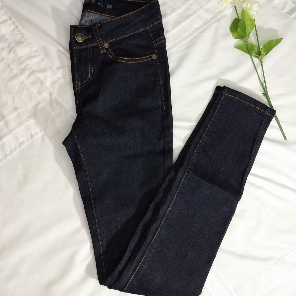 Love Culture-Dark blue jeans